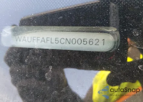 2012 Audi A4 2.0T Premium z USA, uszkodzony, nr VIN WAUFFAFL5CN005621